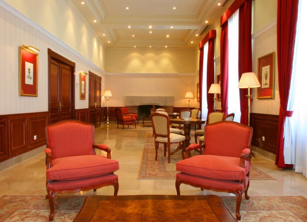 Arcea Gran Hotel Pelayo Ковадонга Интерьер фото